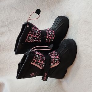 Girl Snow Boots 1 big kid size